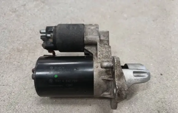 Mini Cooper Countryman R60 Starter motor 7550017