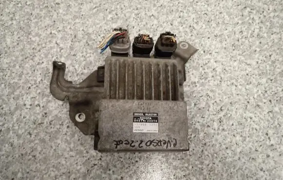 Toyota Corolla Verso AR10 Fuel injection pump control unit/module