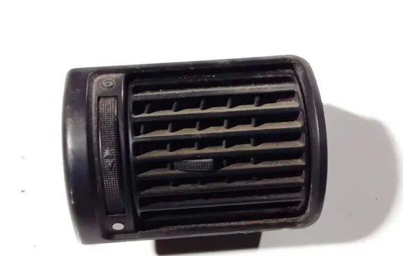 Audi A4 S4 B5 8D Dash center air vent grill 8d1820901