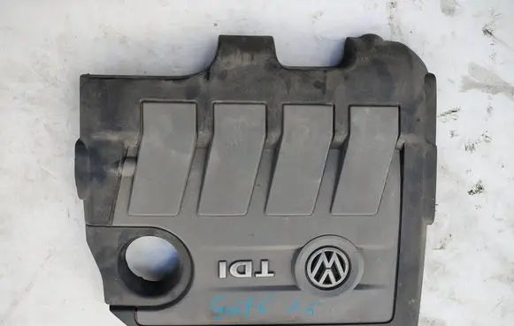 Volkswagen Golf VI Engine cover (trim) 03L103925AR