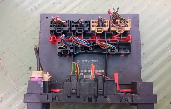 Volkswagen Touran I Comfort/convenience module 1K0937049N H34S0803 5V00483