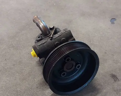 Volkswagen Polo III 6N 6N2 6NF Power steering pump 030145269A JPR912 1J0422152G