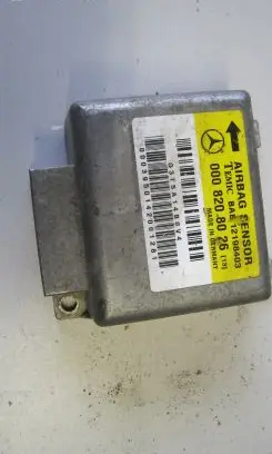 Mercedes-Benz C W202 Airbag control unit/module 0008208026