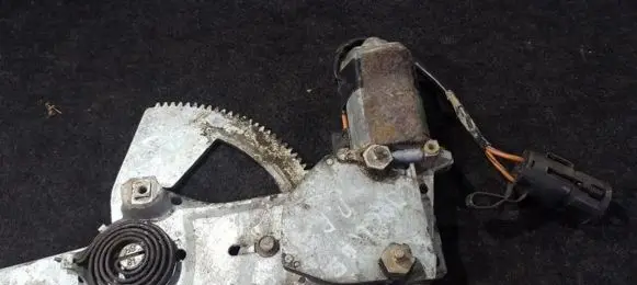 Jaguar XJ X40 Front door window regulator motor 0130821016