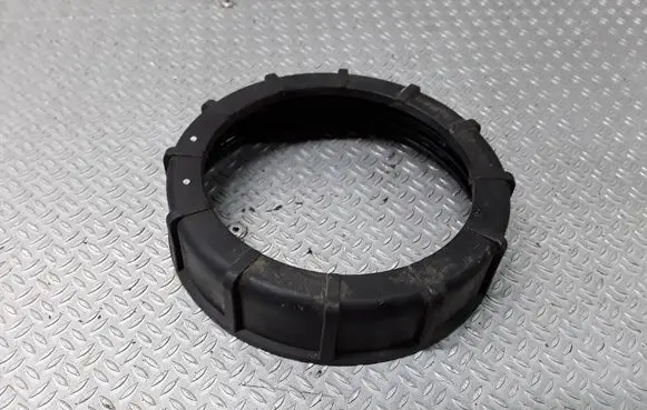 Nissan Primera In tank fuel pump screw locking ring/nut 