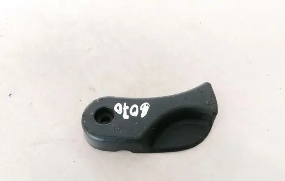 BMW 3 E90 E91 Engine bonnet (hood) release handle 7067086 107020