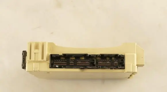 Toyota Camry Fuse module 8273006A80B