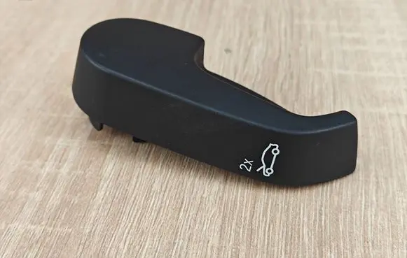 BMW 4 G22 G23 G24 G26 Engine bonnet (hood) release handle 7938322