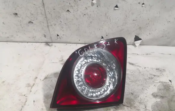 Volkswagen Golf Plus Tailgate rear/tail lights 5M0945093M 8909120