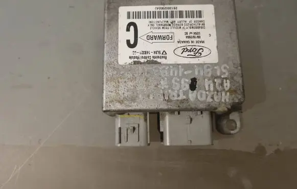 Mazda Tribute Airbag control unit/module 5L8414B321CC 26130029554J 09102004