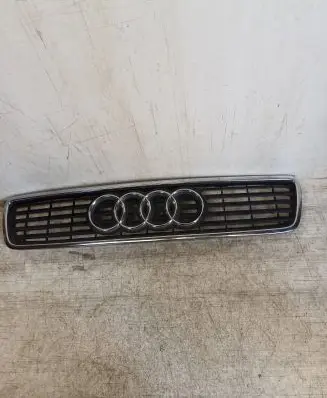 Audi A4 S4 B5 8D Front grill 8D0853651E