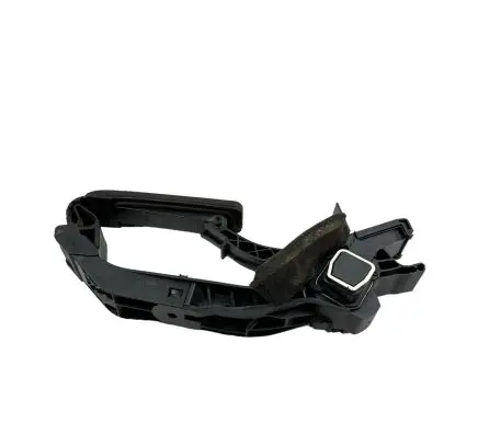 Mercedes-Benz E W211 Accelerator throttle pedal A2113000904 A2113010001