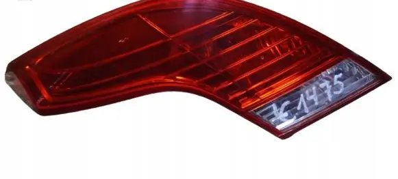 Ford Focus Tailgate rear/tail lights 6N4113A603A