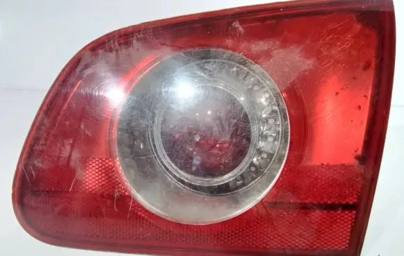 Volkswagen PASSAT B6 Tailgate rear/tail lights 1K6945259 32CP