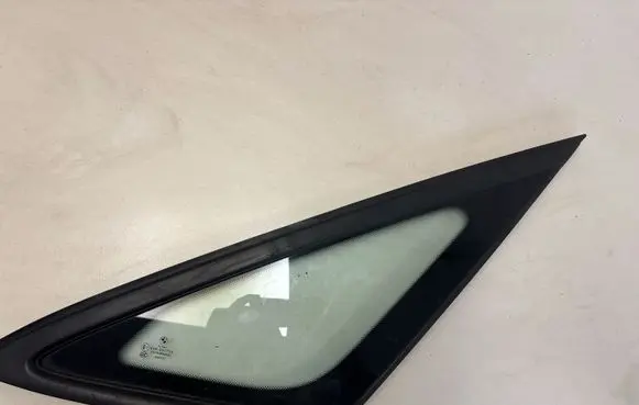 BMW 2 F46 Front triangle window/glass E000137 DOT782M540AS2 43R001733