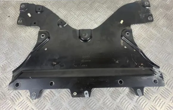 Jeep Grand Cherokee WL Engine splash shield/under tray 68414947AA