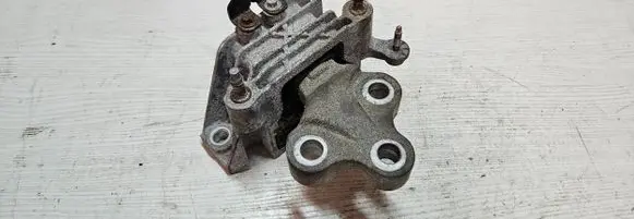Chrysler Pacifica Gearbox mount 68224742AD