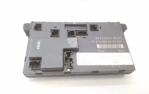Mercedes-Benz E W211 Door control unit/module A2118200426