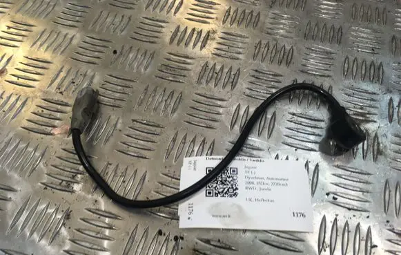 Jaguar XF Detonation knock sensor 4R8Q12A699AB