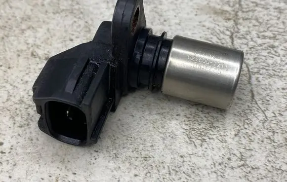 Volvo V70 Crankshaft position sensor 30713485