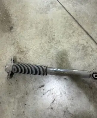 Hyundai Tucson TL Rear shock absorber/damper 55300D70