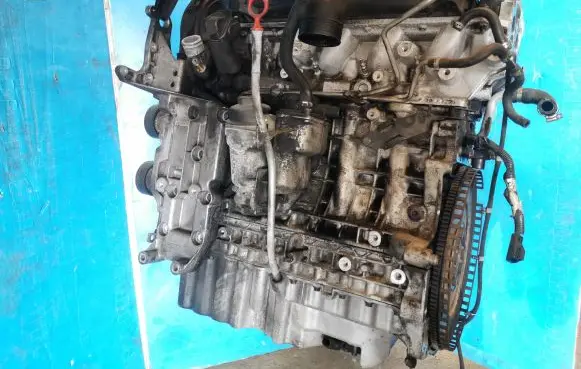 Volvo S60 Engine 30731988 30743259 D5244T