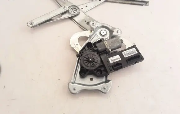 Front window lifting mechanism without motor