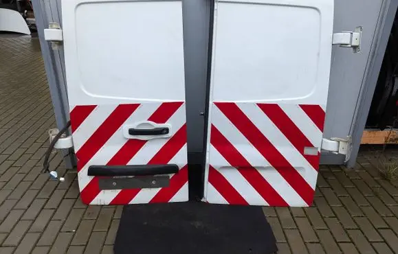 Opel Vivaro Back/rear loading door 