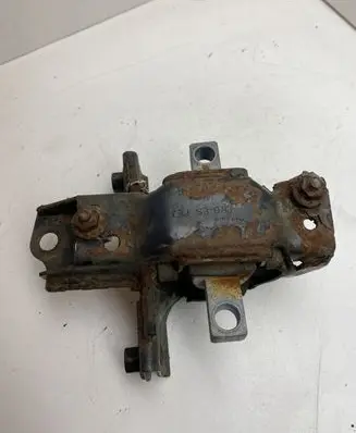 Volkswagen Polo V 6R Engine mount bracket