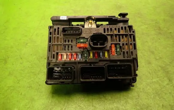Citroen C4 Aircross BSM Control unit 