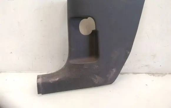 Volkswagen Polo IV 9N3 (B) pillar trim (bottom) 6Q1863483