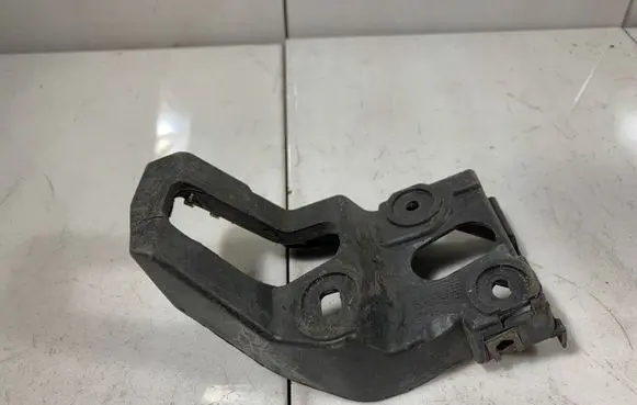 Audi A4 S4 B7 8E 8H Fender mounting bracket 8E0853922D