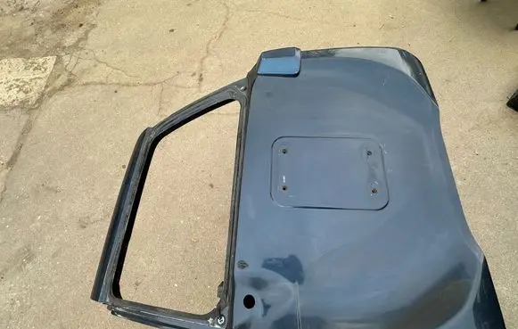 Nissan Patrol Y61 Rear door K0100VB010
