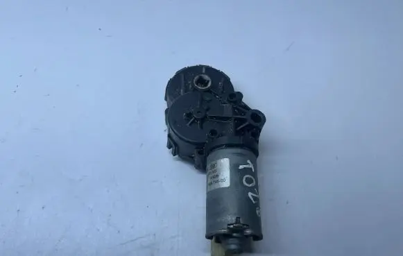 BMW 5 F10 F11 Seat adjustment motor 9168746