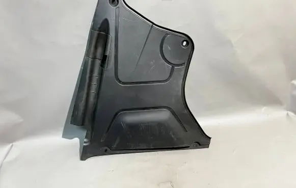 Mercedes-Benz S AMG W222 Other engine bay part A2226800107 18321224 WPT51089