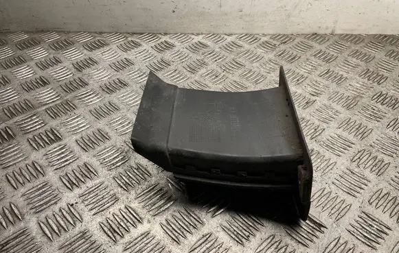 BMW 5 GT F07 Brake cooling air channel/duct 7185168