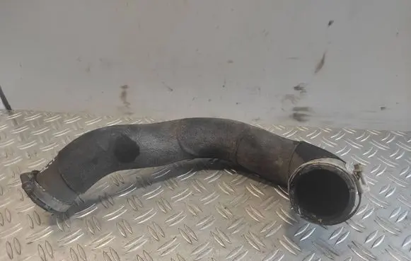 Intercooler hose/pipe