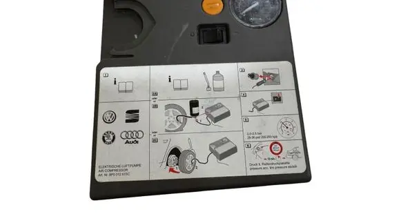 Volkswagen Golf VI Tire air pump compressor 8P0012615C