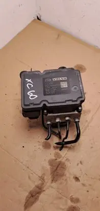 Volvo XC60 ABS Pump 31329139 610B210004E 10092604103