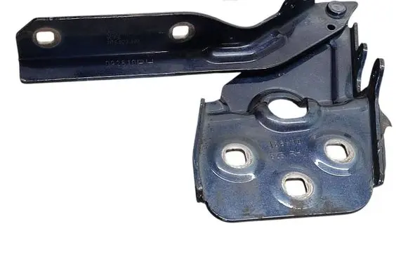 Volkswagen Touareg II Engine bonnet/hood hinges 7P6823302
