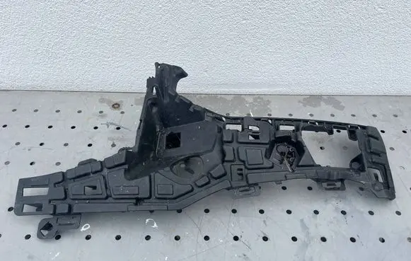 Volvo S90, V90 Front bumper mounting bracket 31383237