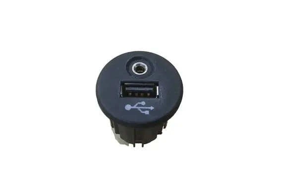 Nissan Juke I F15 USB socket connector 