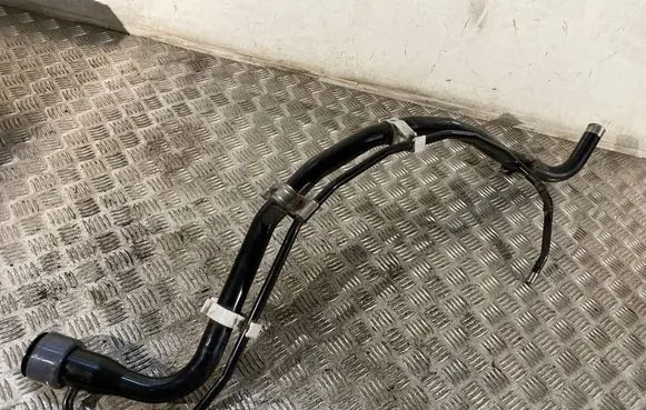 Toyota RAV 4 (XA40) Fuel tank filler neck pipe