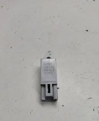 Lexus IS 220D-250-350 Sensor 9098004184 3526D