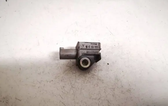 Mercedes-Benz C AMG W204 Airbag deployment crash/impact sensor a2048201985 04896011ab