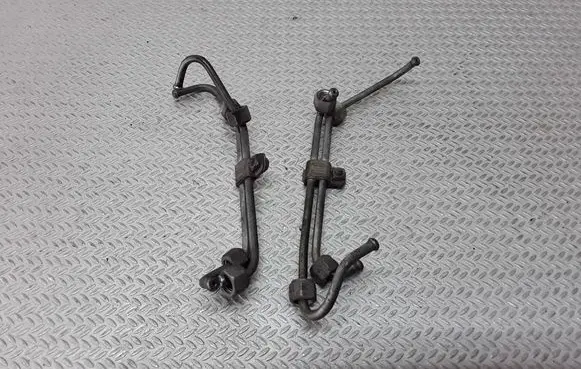 Audi A3 S3 8L Fuel injector supply line/pipe 