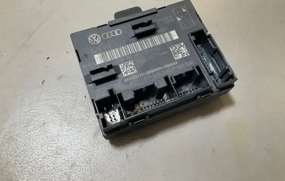 Audi Q5 SQ5 Door control unit/module 8K0959792E