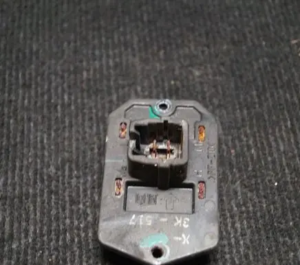 Toyota Hilux (AN10, AN20, AN30) Heater blower motor/fan resistor 3K517