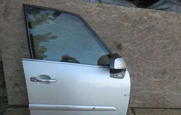 Citroen C4 I Picasso Front door