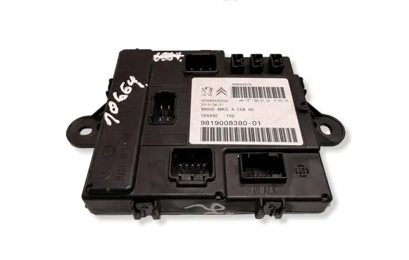 Opel Grandland X Tailgate/trunk control unit/module 9819008380